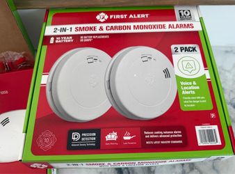 First Alert 2-in-1 Smoke & Carbon Monoxide Alarms with VOICE & LOCATION ALERTS
