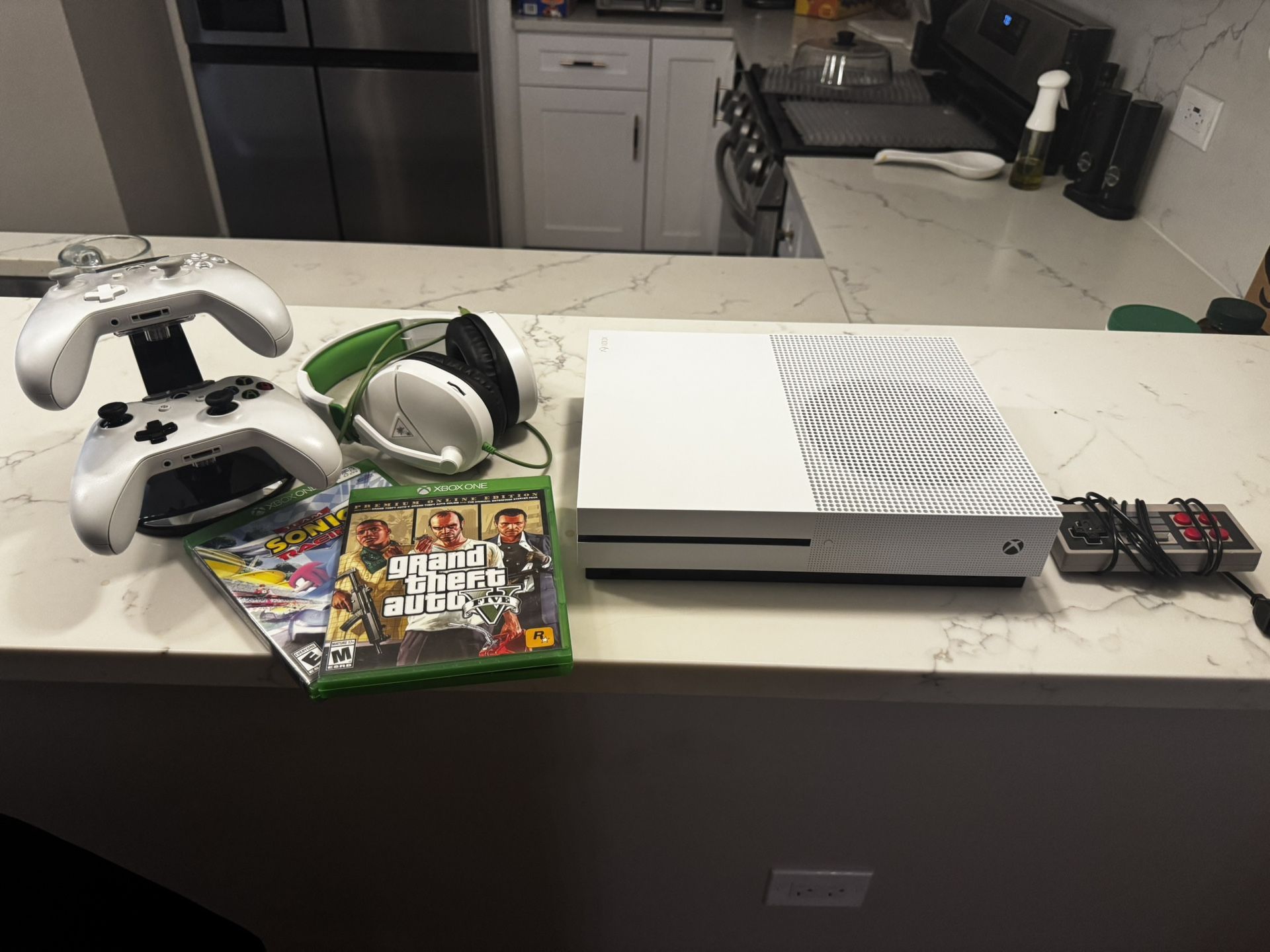 Xbox One S with Controllers