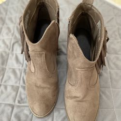 Fringe Booties Size 8.5