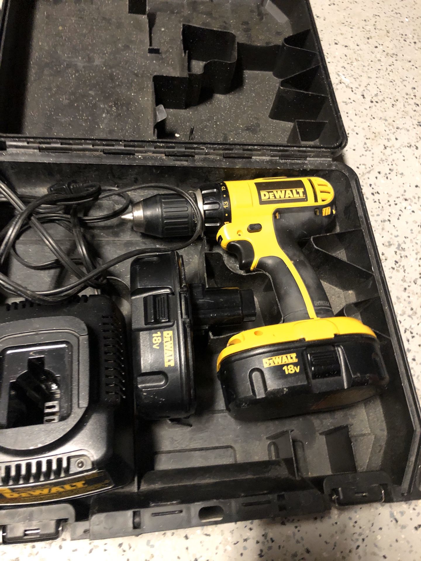 Dewalt Drill with charger and batteries