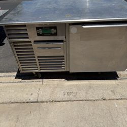Traulsen TBC5-52 54" Undercounter Blast Chiller - (10) Pan Capacity, 115v