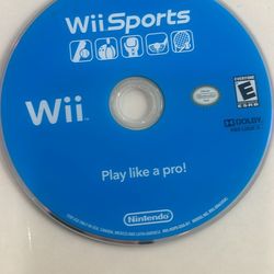 Wii Sports Nintendo Wii Video Game Multiplayer *DISC ONLY* light scratches on it but plays perfect as it should