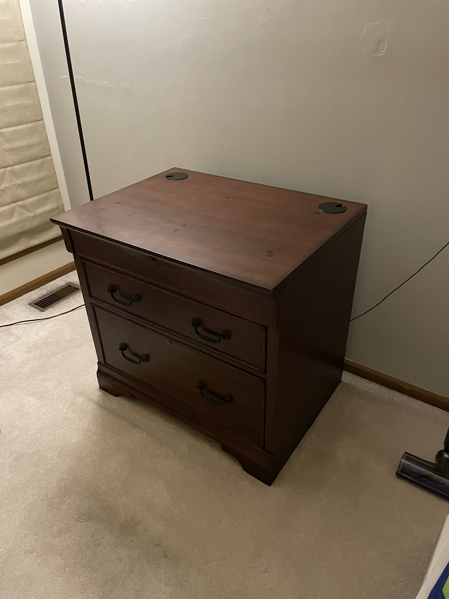 Filing Credenza/Cabinet