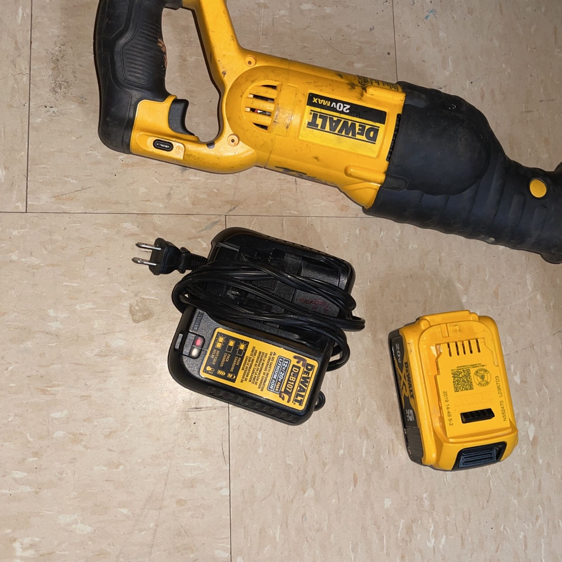 DEWALT 20v MAX