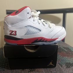 Jordan 5 Retro 