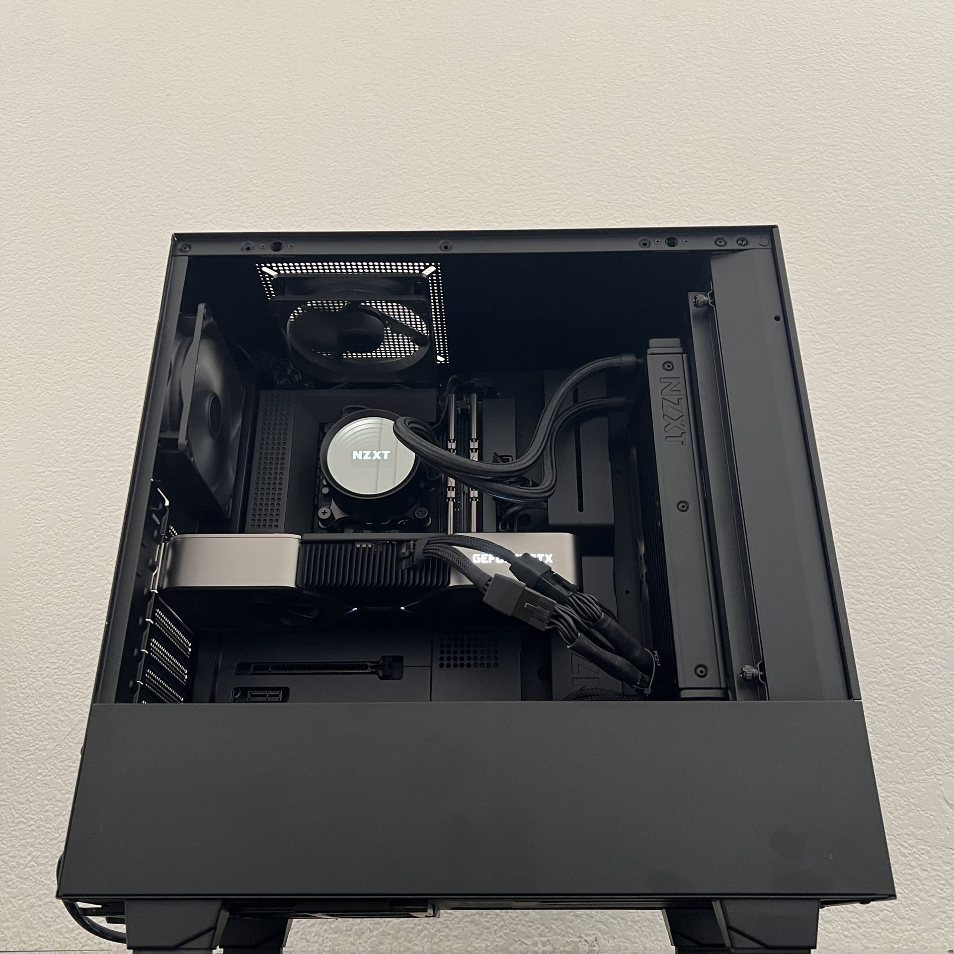 ULTRA FAST i9 NZXT BLACKOUT Gaming PC Computer (i9-11900K, RTX 3080 FE, 32GB RAM, x2 1TB NVMe, WiFi)