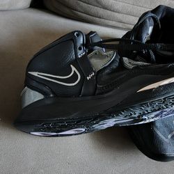 $15 Por Los Dos Pares De Tenis Nike Size 7 Son Usado