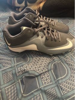 Nike MVP BSBL cleats size 10.5