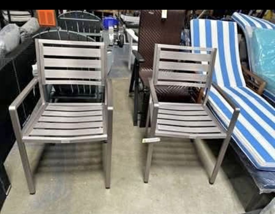 New Assembled. 2 For $95 Outdoor Modern Aluminum Dining Chair