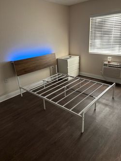 Modern White Metal FULL size Bed Frame with Wood Headboard (No Box Spring Needed)