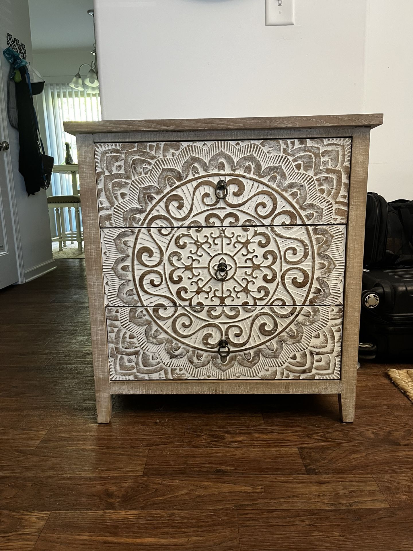 Final! LAST DAY GREER - Colm Accent Chest 