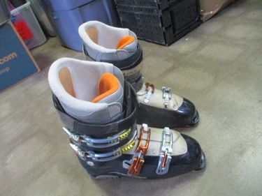 Used Salomon Performa 8 Ski Boots Size 13 (Read Description)
