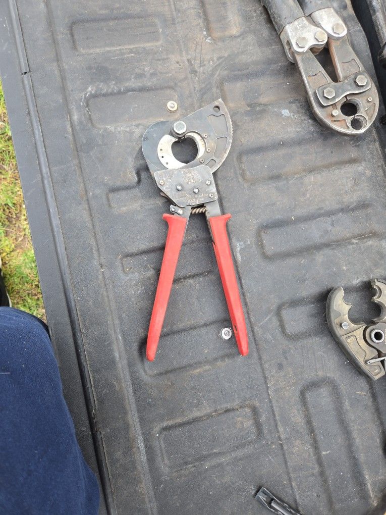 Klein 63800ACSR Ratcheting Cable Cutters