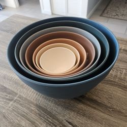 Set of 7 Bowls- Brand New 