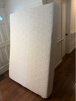 Full size memory foam mattress and metal bed frame