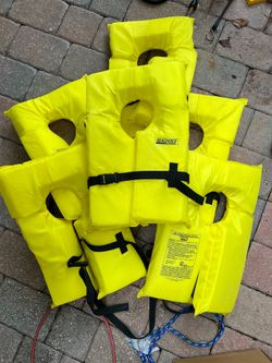 Boat life jackets