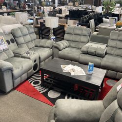 Reclining Sofa Loveseat! 🍿🏠💙 $1,899’ 