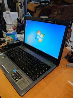 Stainless steel Acer laptop, thin with hdmi
