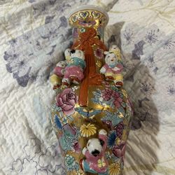 Vintage Chinese Porcelain Vase with Climbing Children