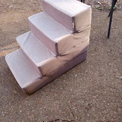 4 step doggie stairs barely used
