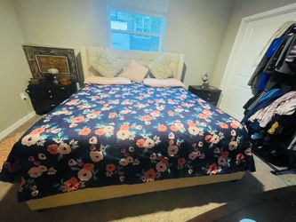 King bed set with 2 nightstand /dresser/mirror/king mattress still new  Plus comforter and pillows everything   Moving out sale (check other staff if 