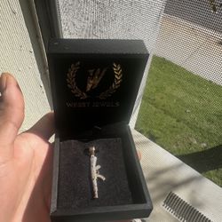 10K Gold/Diamond AK47 Pendant