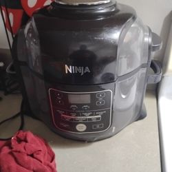 Ninja Foodi Robot cooker