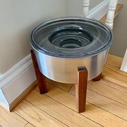 Slopper Stopper Stainless Dog Bowl With stand 