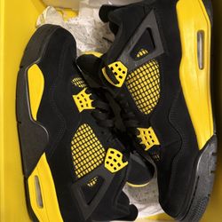 Jordan 4 Yellow Thunder 