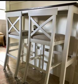 Ding Table + 2 Chairs Bar Height Set