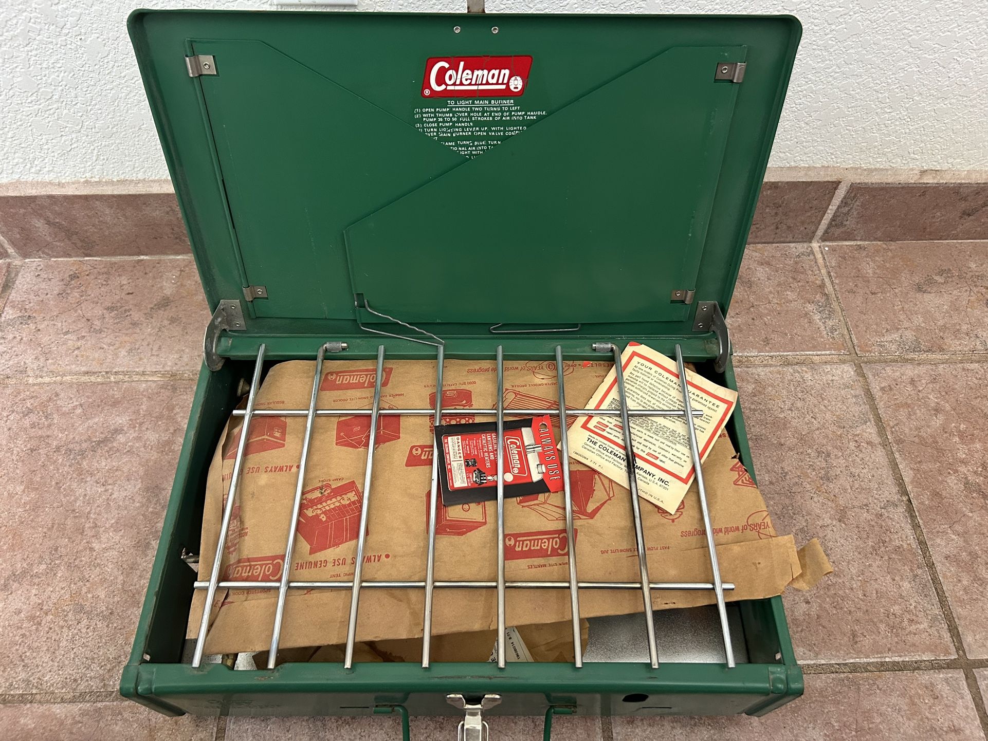 Coleman 2 Burner 425E Camp Stove