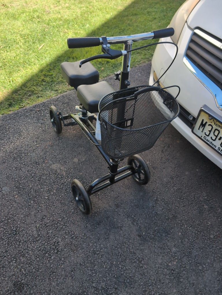 Knee  Scooter Or Knee Walker 
