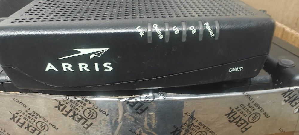 Modem Arris CM820