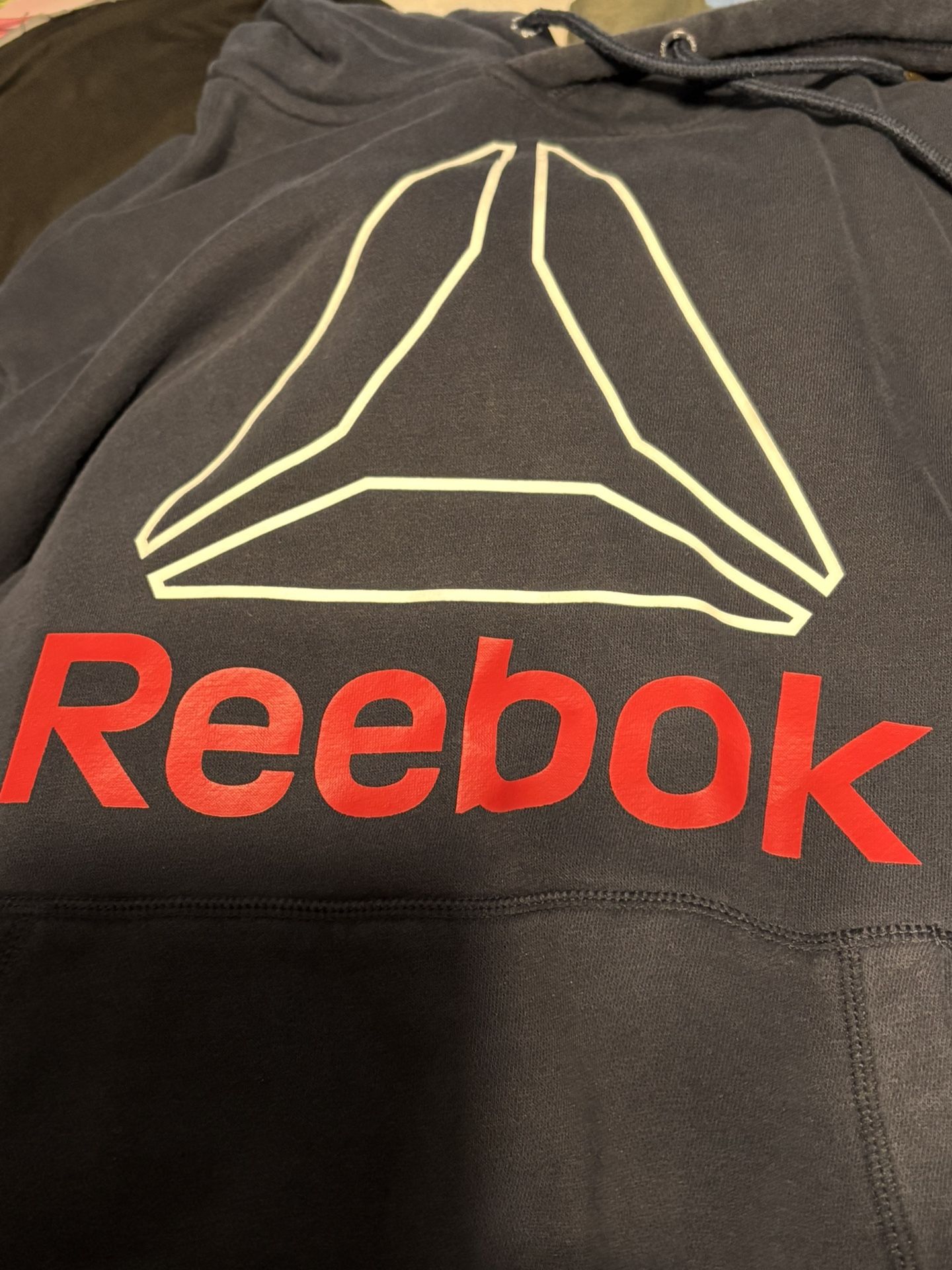 Reebok Men’s Hoodie Like New Size medium