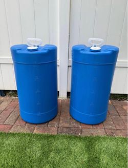 Plastic Drum - 15 Gallon, Closed Top, Blue/Plástico de 15 Galones, Tapa Cerrada, Color Azul