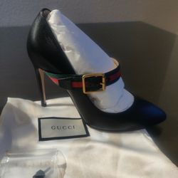 Woman's Gucci Heels 👠