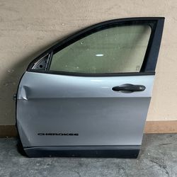 (36) 14-18 Jeep Cherokee Left front door 2014 2015 2016 2017 2018
