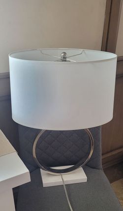 2 large lamps