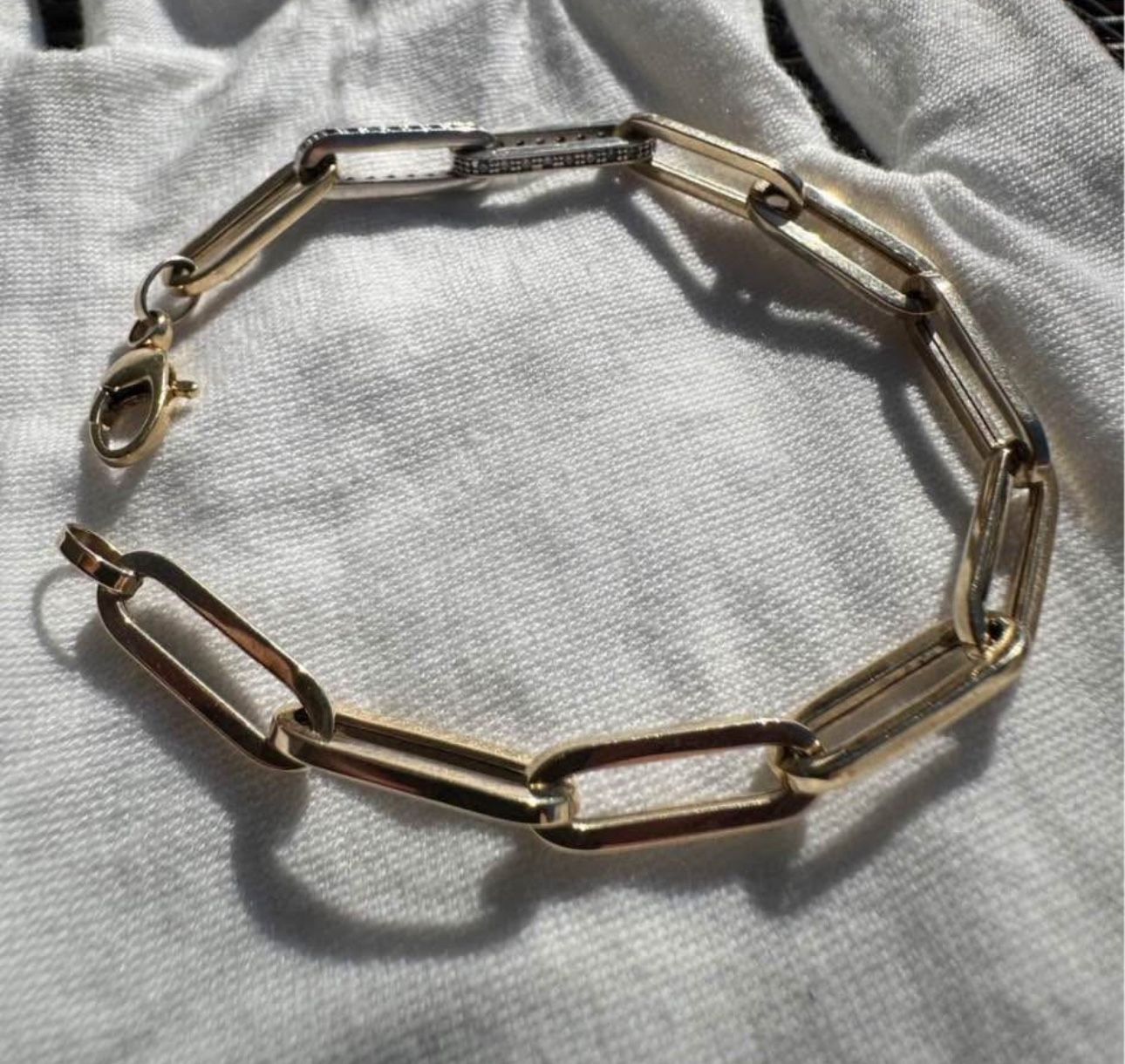 14k Gold Paper clip Bracelet With Two White Gold Clips And Diamonds