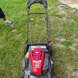 Self Propled Lawn. Mower Works Great