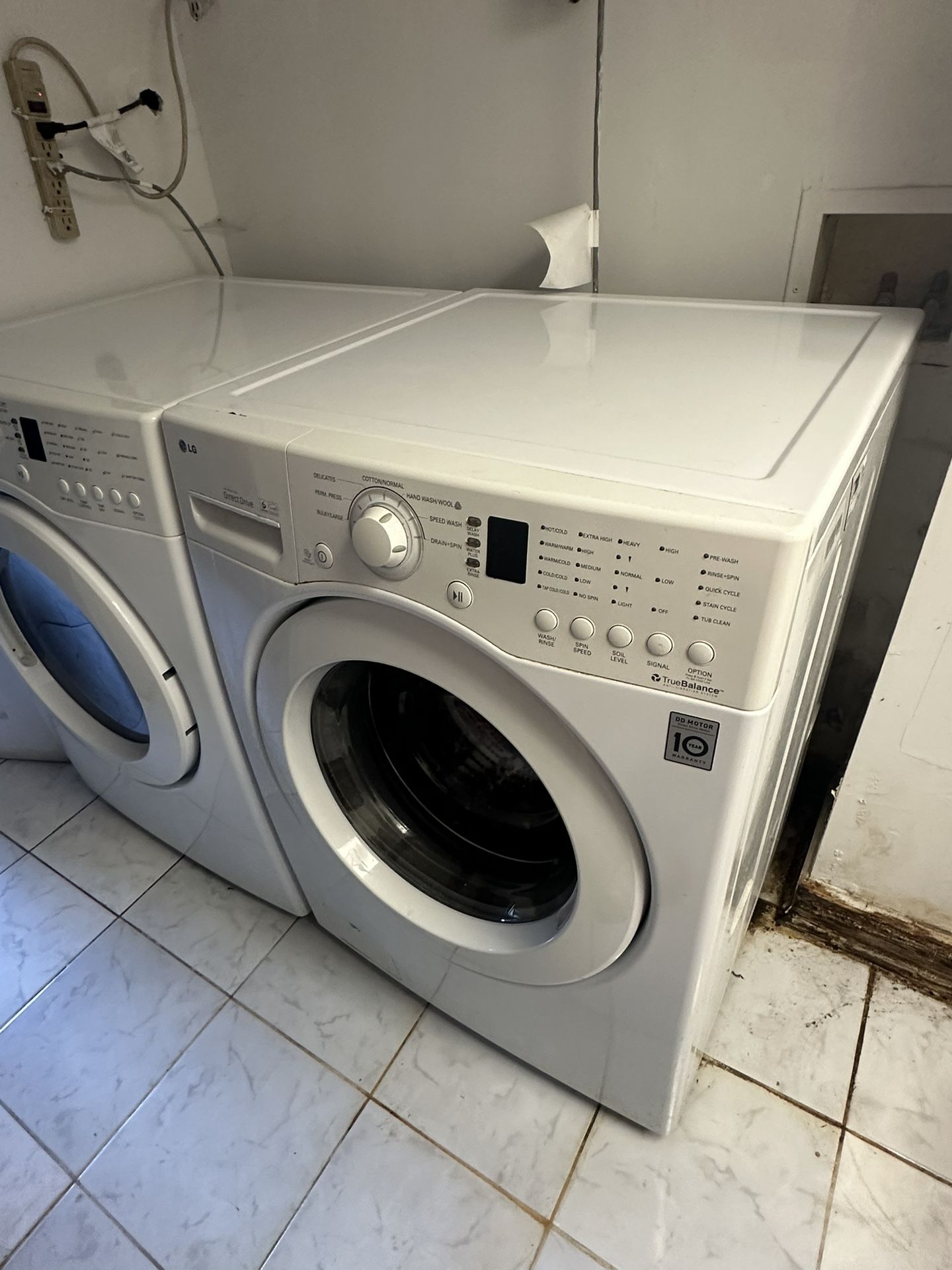 LG Washer & Dryer Combo UL MODEL : WM2140CW