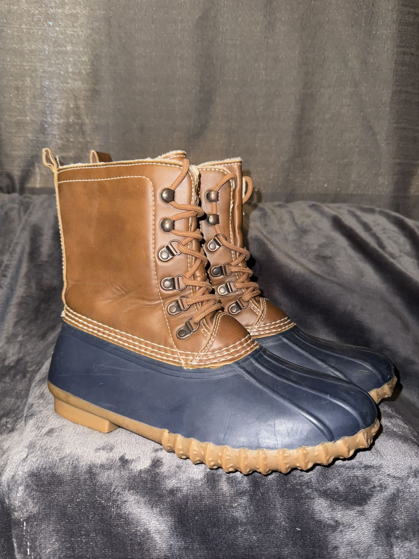 Espirit Duck Boots Size 8