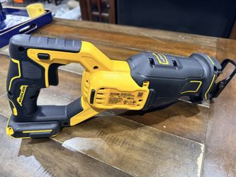 Dewalt saw Saw 