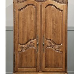 ARMOIRE - Ethan ALLEN