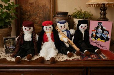 Rare Folk Art Collection Complete 1990s Bosnian UNDP Sarajevo Women's Initiative