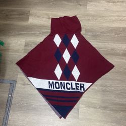 Moncler poncho