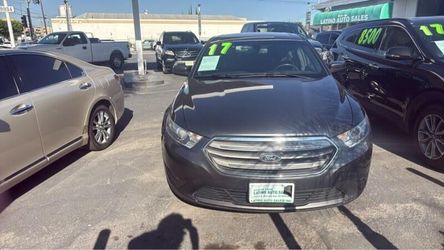 2017 Ford Taurus