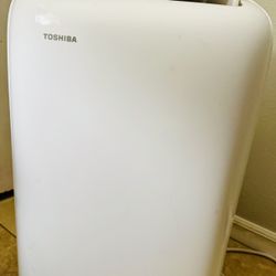 TOSHIBA Portable Air Conditioner 