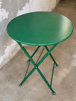 Round Folding Table – Great for Patio or Events