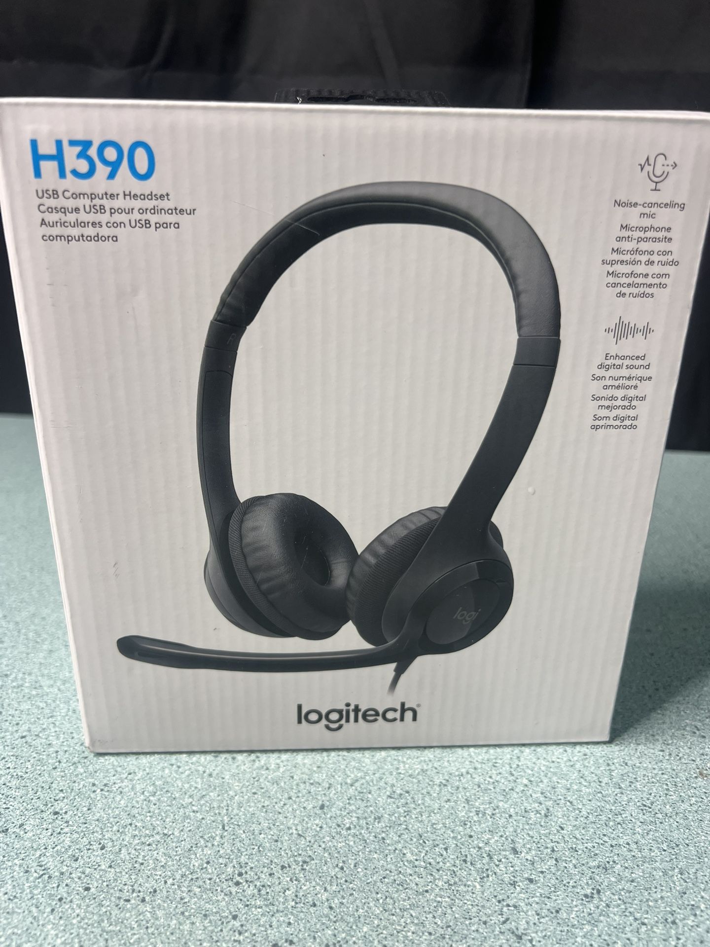 LOGITECH H390 USB COMPUTER HEADSET WITH MIC